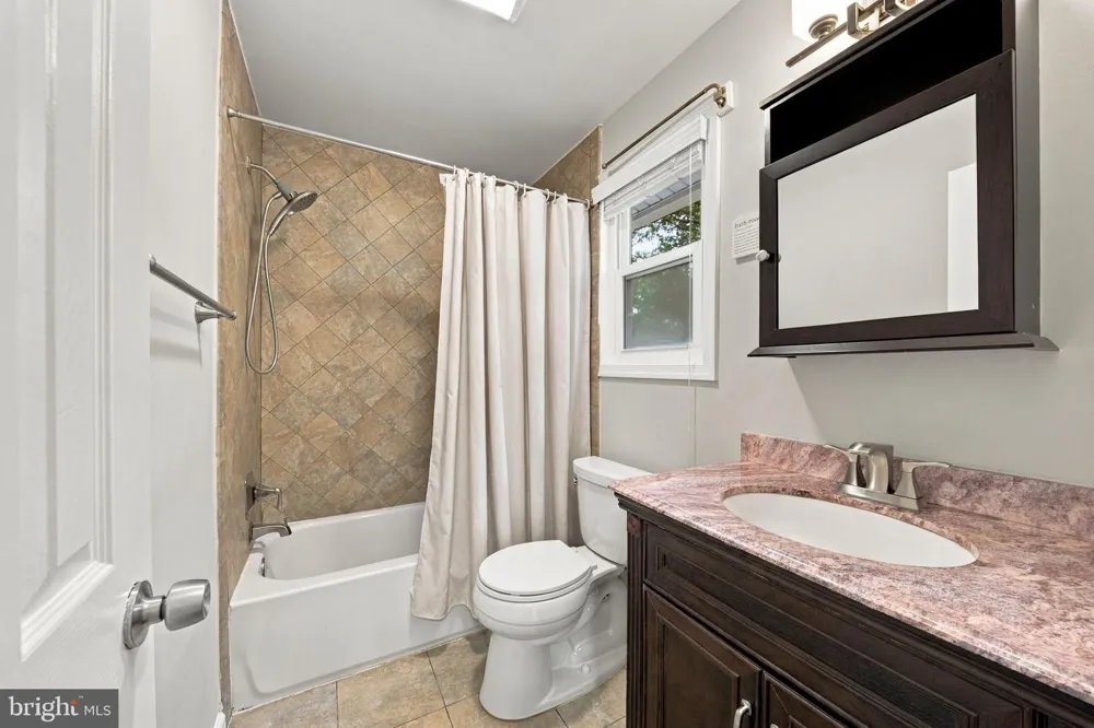 3713 RANDOLPH STREET Fairfax, VA 22030