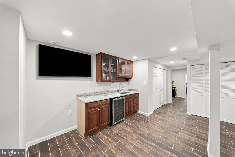 3713 RANDOLPH STREET Fairfax, VA 22030