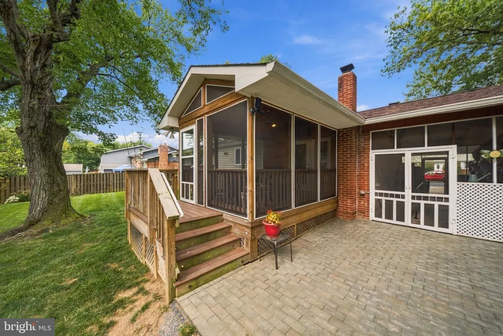 3713 RANDOLPH STREET Fairfax, VA 22030