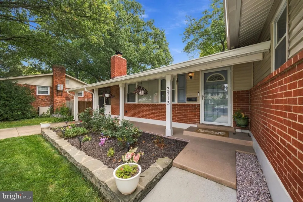 3713 RANDOLPH STREET Fairfax, VA 22030
