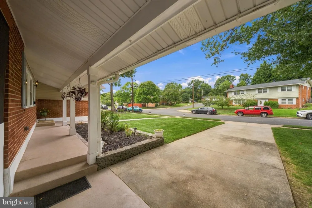3713 RANDOLPH STREET Fairfax, VA 22030