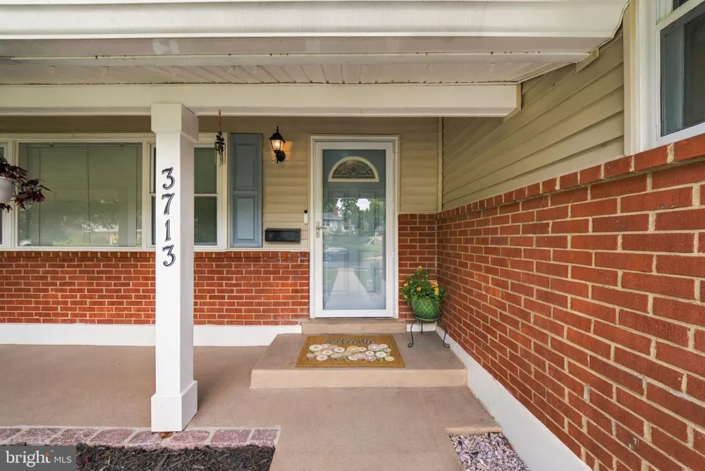 3713 RANDOLPH STREET Fairfax, VA 22030