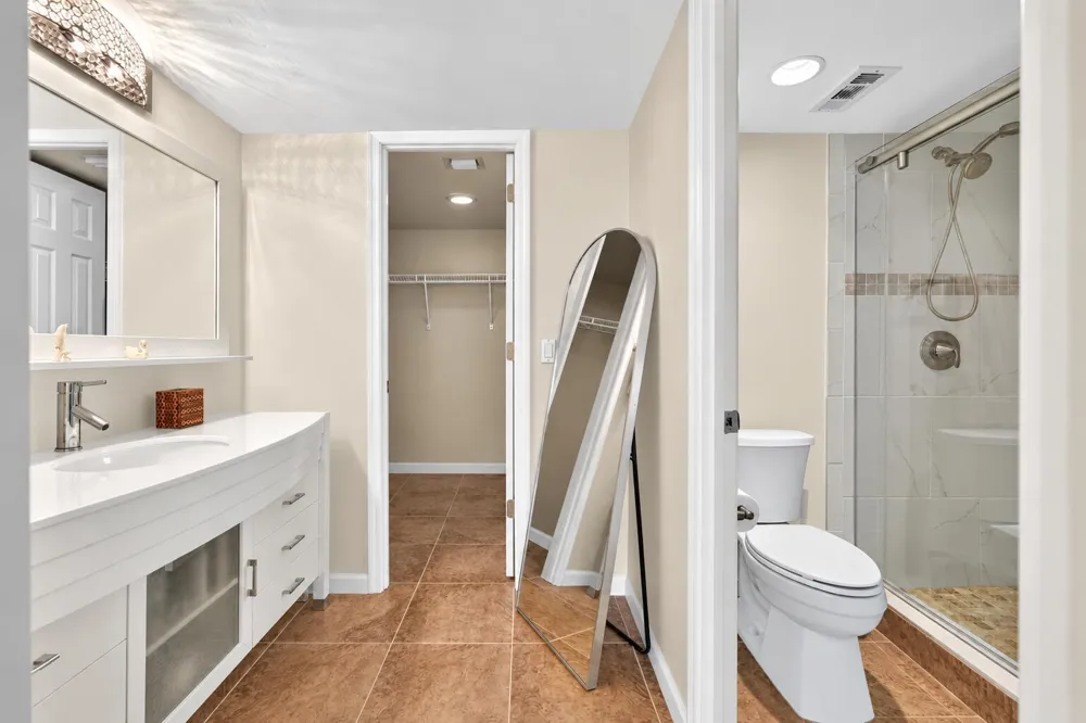 1030 US-1 #113 North Palm Beach, FL 33408