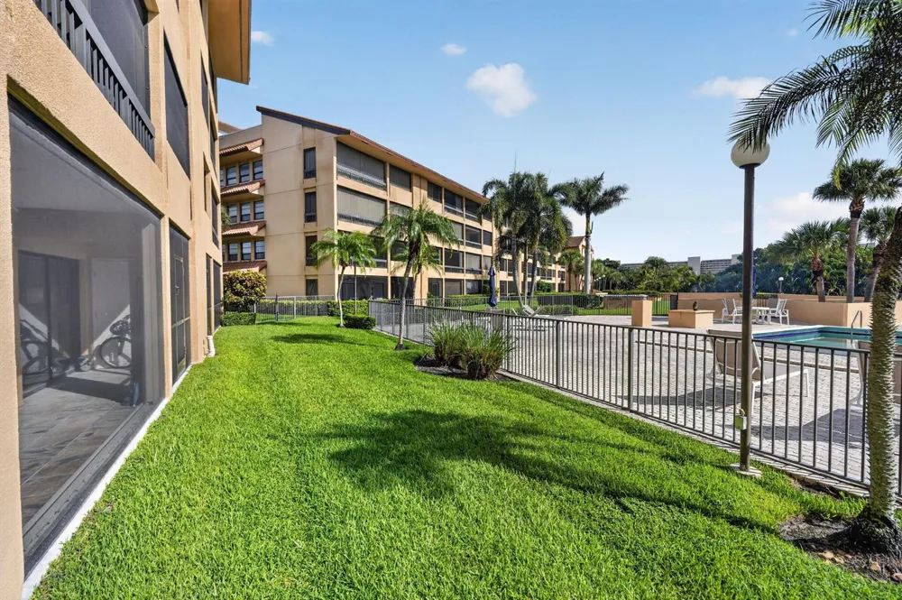 1030 US-1 #113 North Palm Beach, FL 33408