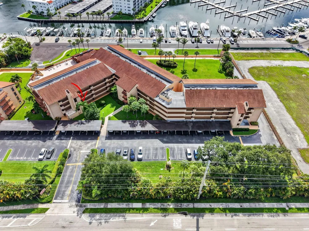 1030 US-1 #113 North Palm Beach, FL 33408