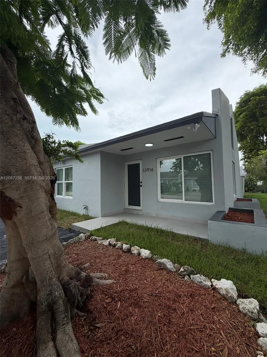 13916 SW 56th Ln Miami, FL 33183