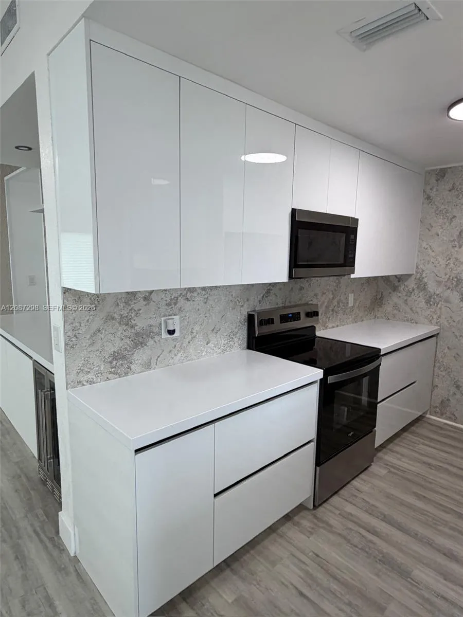 13916 SW 56th Ln Miami, FL 33183