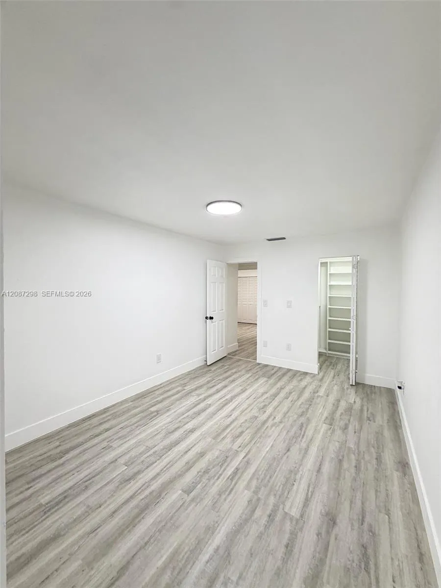 13916 SW 56th Ln Miami, FL 33183