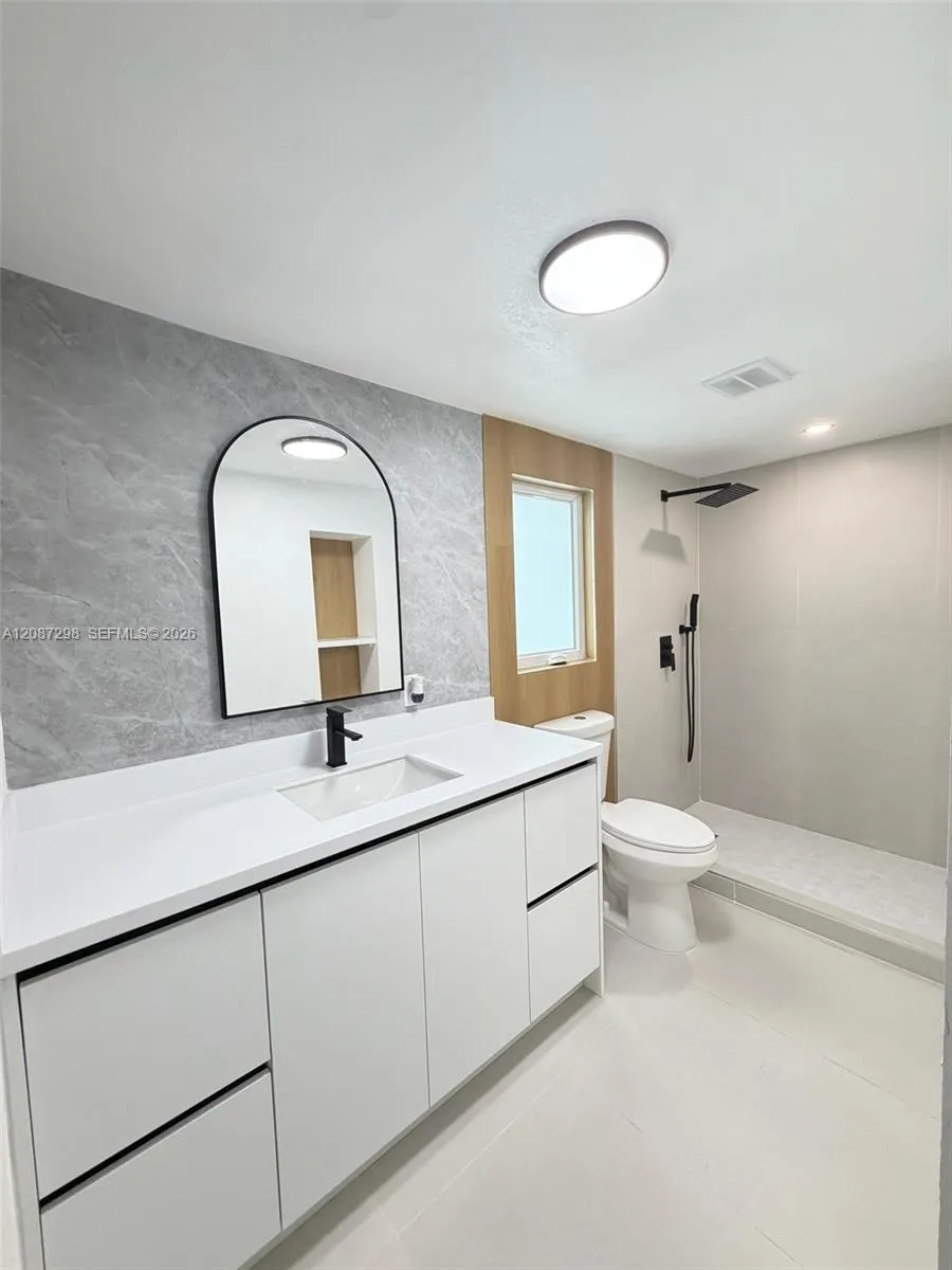 13916 SW 56th Ln Miami, FL 33183