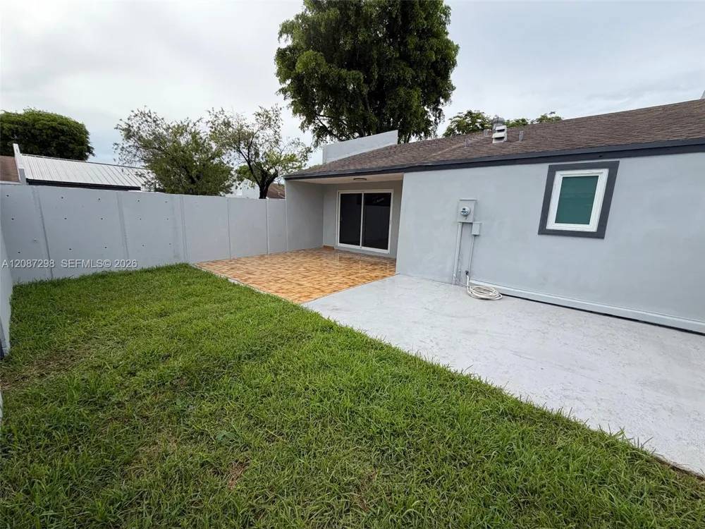 13916 SW 56th Ln Miami, FL 33183