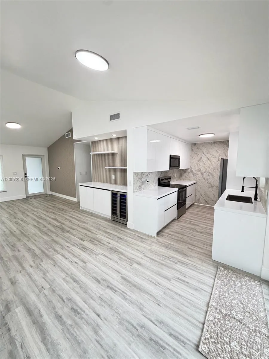 13916 SW 56th Ln Miami, FL 33183