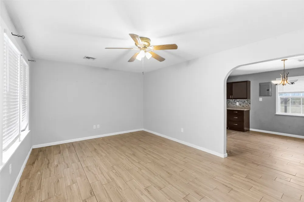 518 W 8th Ada, OK 74820