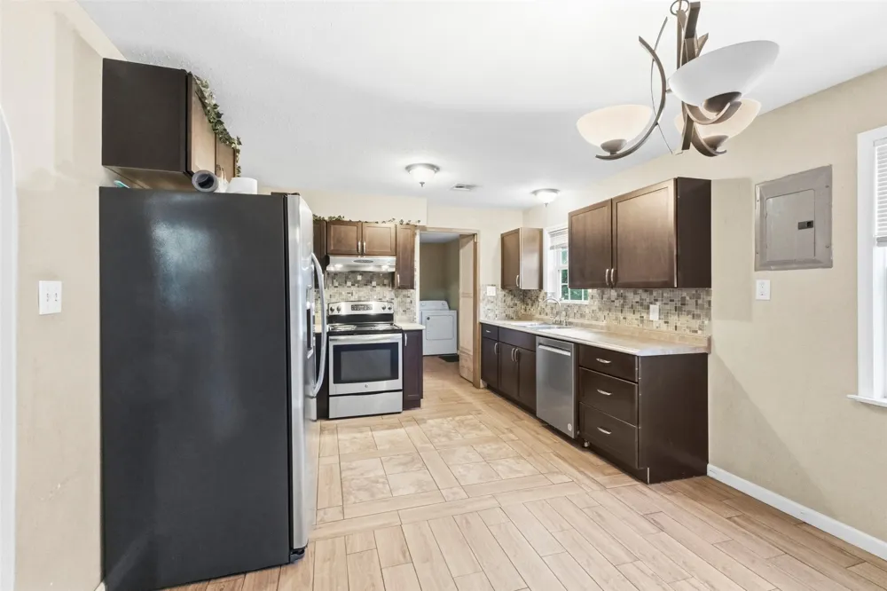 518 W 8th Ada, OK 74820