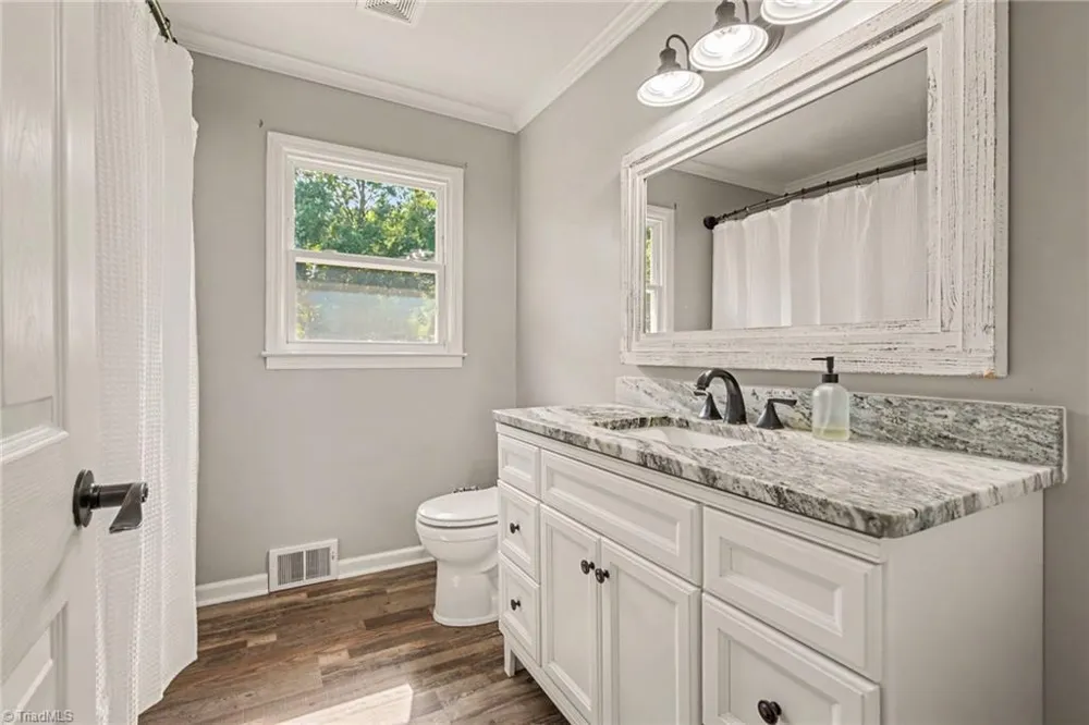 275 Brenda Drive Thomasville, NC 27360