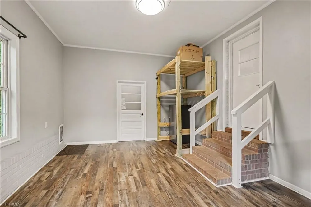 275 Brenda Drive Thomasville, NC 27360
