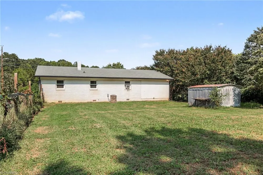 275 Brenda Drive Thomasville, NC 27360