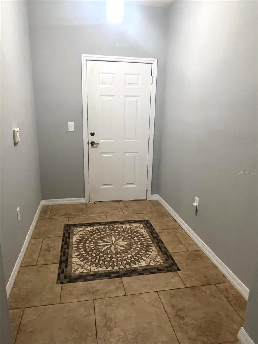 132 VISTA VERDI CIRCLE #136 Lake Mary, FL 32746