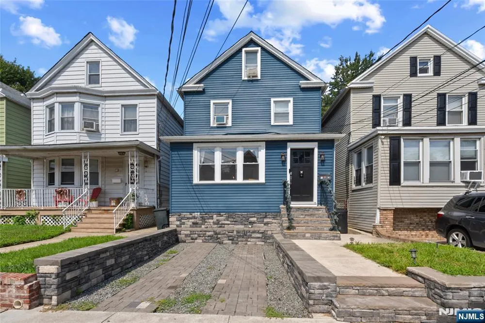93 27th Street Bayonne, NJ 07002