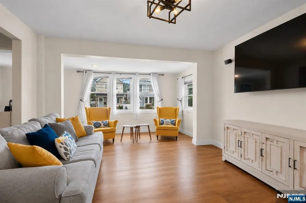 93 27th Street Bayonne, NJ 07002
