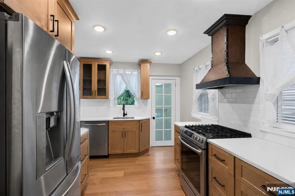 93 27th Street Bayonne, NJ 07002