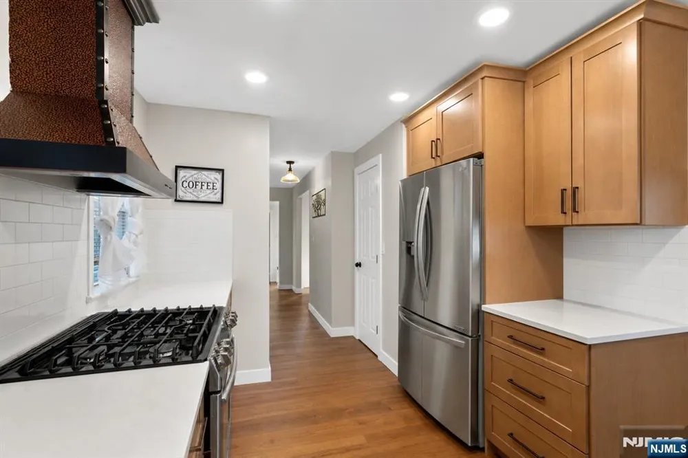 93 27th Street Bayonne, NJ 07002