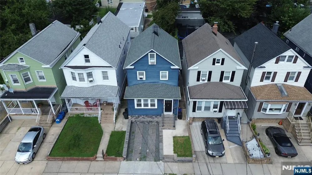 93 27th Street Bayonne, NJ 07002