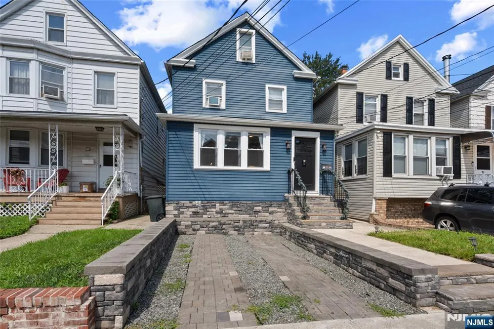93 27th Street Bayonne, NJ 07002
