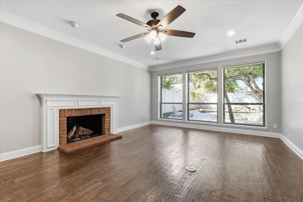 2385 Dundee Drive Highland Village, TX 75077