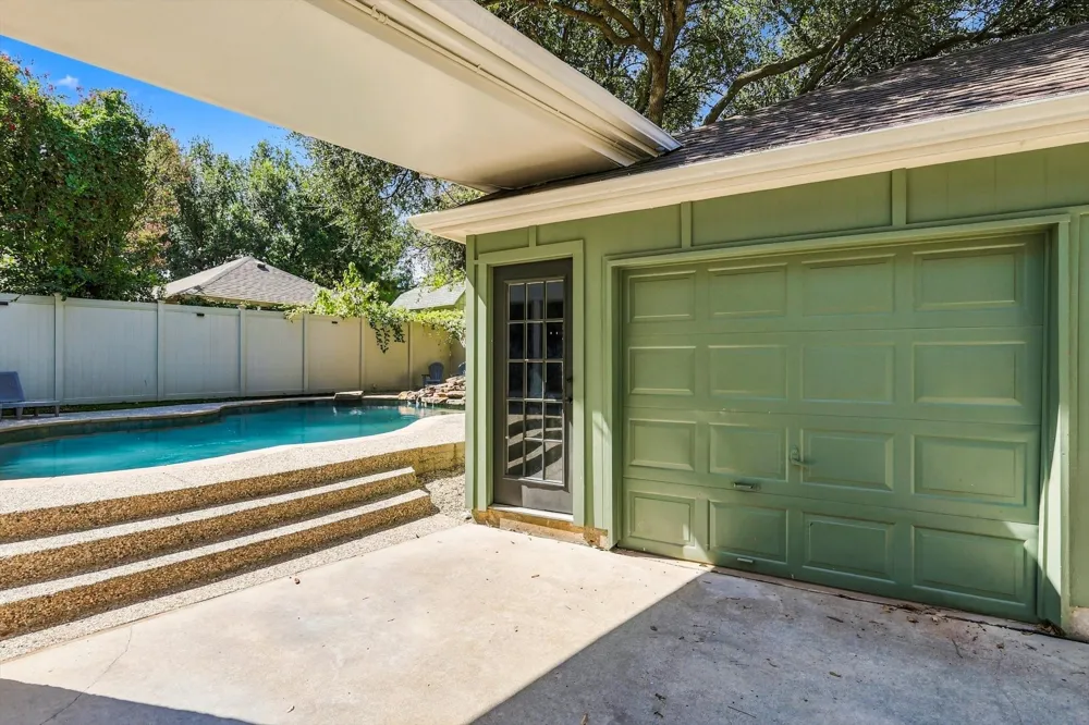 2385 Dundee Drive Highland Village, TX 75077