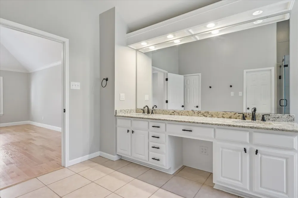 2385 Dundee Drive Highland Village, TX 75077