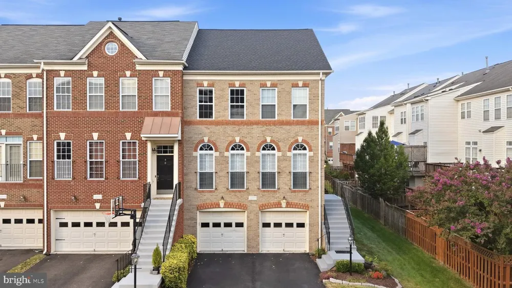 22017 DILWORTH SQUARE Broadlands, VA 20148