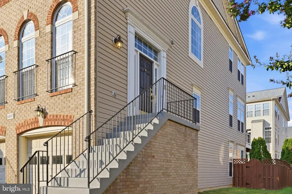 22017 DILWORTH SQUARE Broadlands, VA 20148