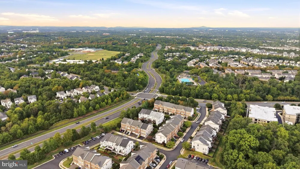 22017 DILWORTH SQUARE Broadlands, VA 20148