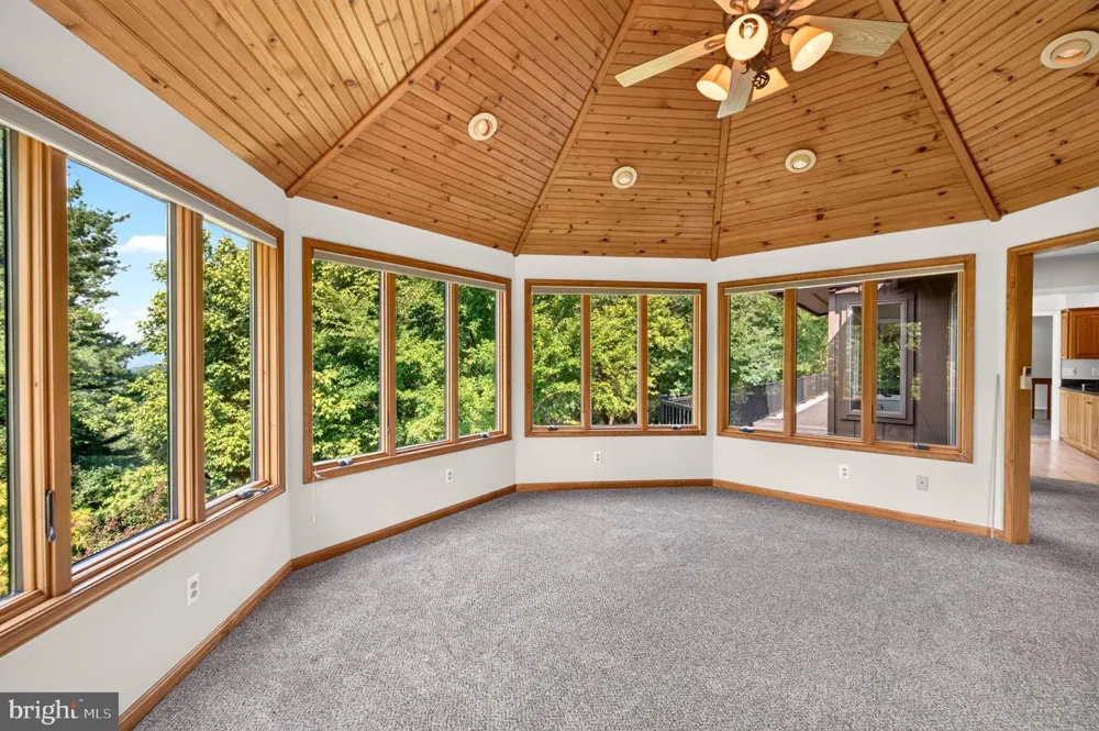 4513 TIMBERY DRIVE Jefferson, MD 21755