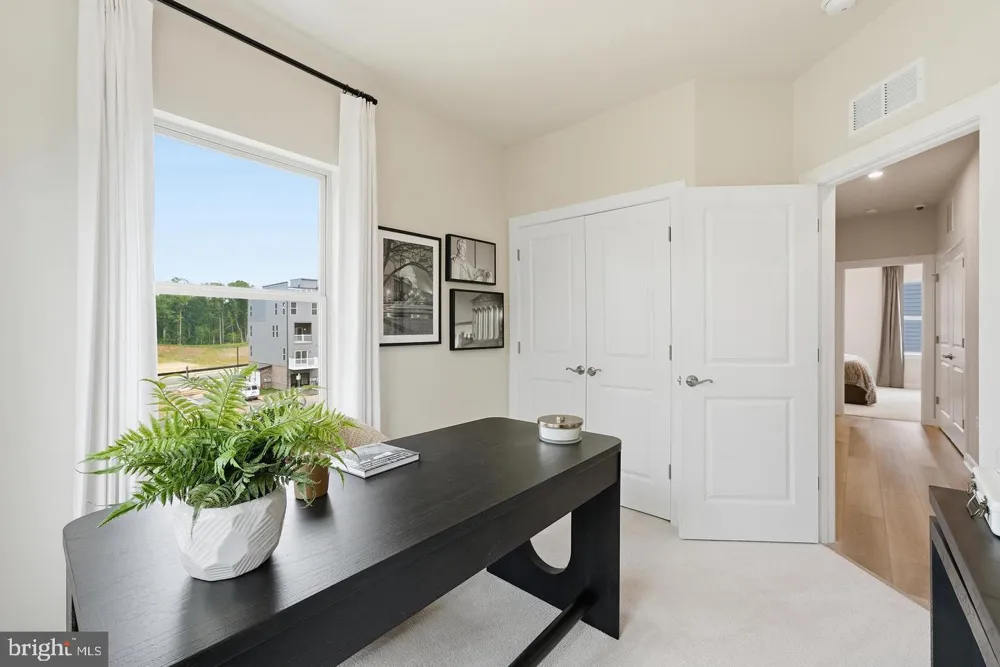 46325 CRANSTON STREET Potomac Falls, VA 20165
