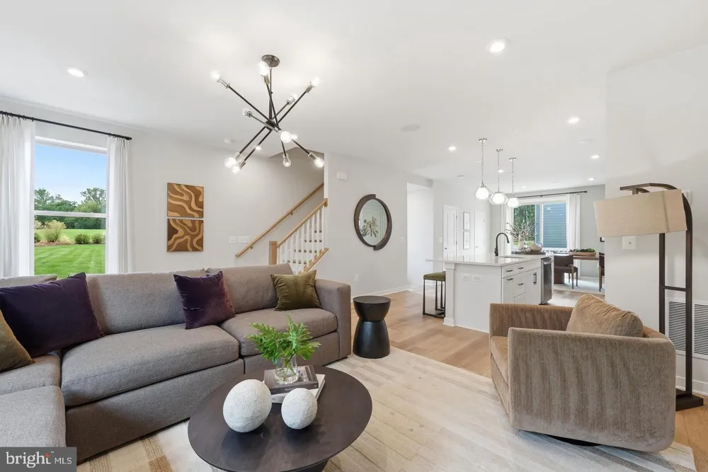 46325 CRANSTON STREET Potomac Falls, VA 20165
