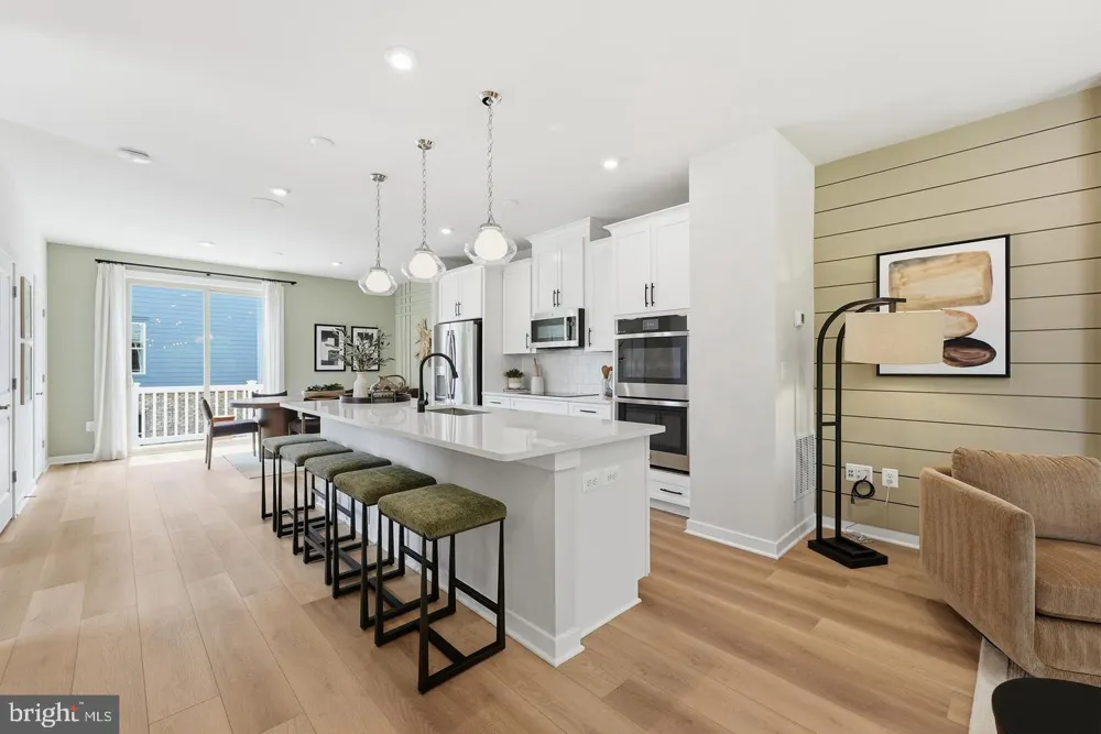 46325 CRANSTON STREET Potomac Falls, VA 20165
