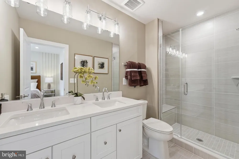 46325 CRANSTON STREET Potomac Falls, VA 20165