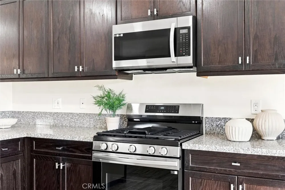 1213 El Camino Real Arvin, CA 93203