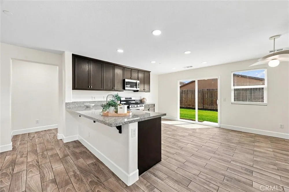 1213 El Camino Real Arvin, CA 93203