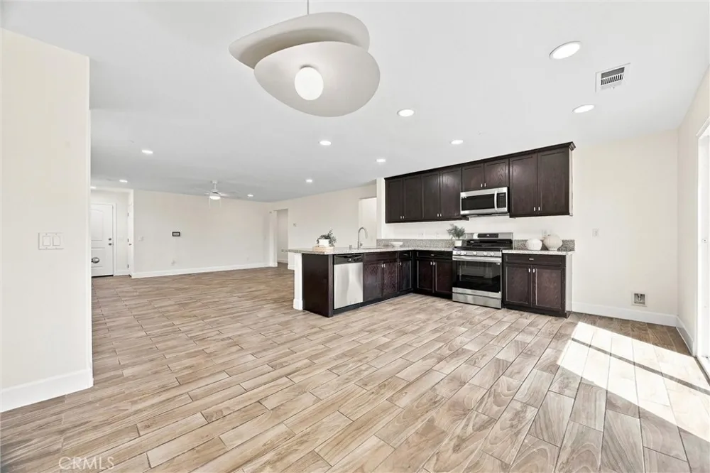 1213 El Camino Real Arvin, CA 93203