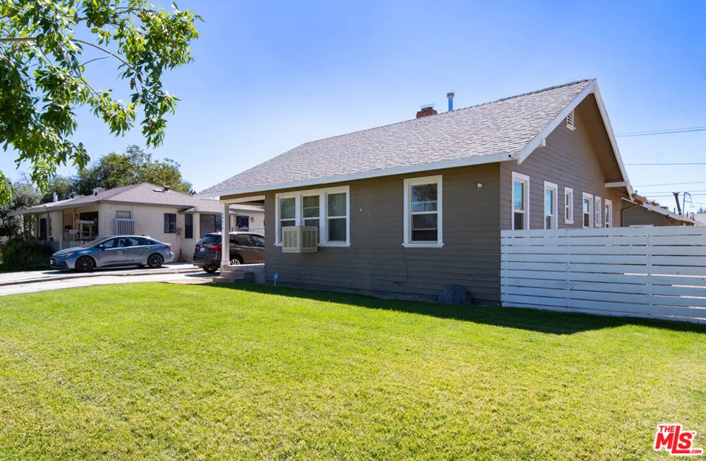 44619 Beech Avenue Lancaster, CA 93534