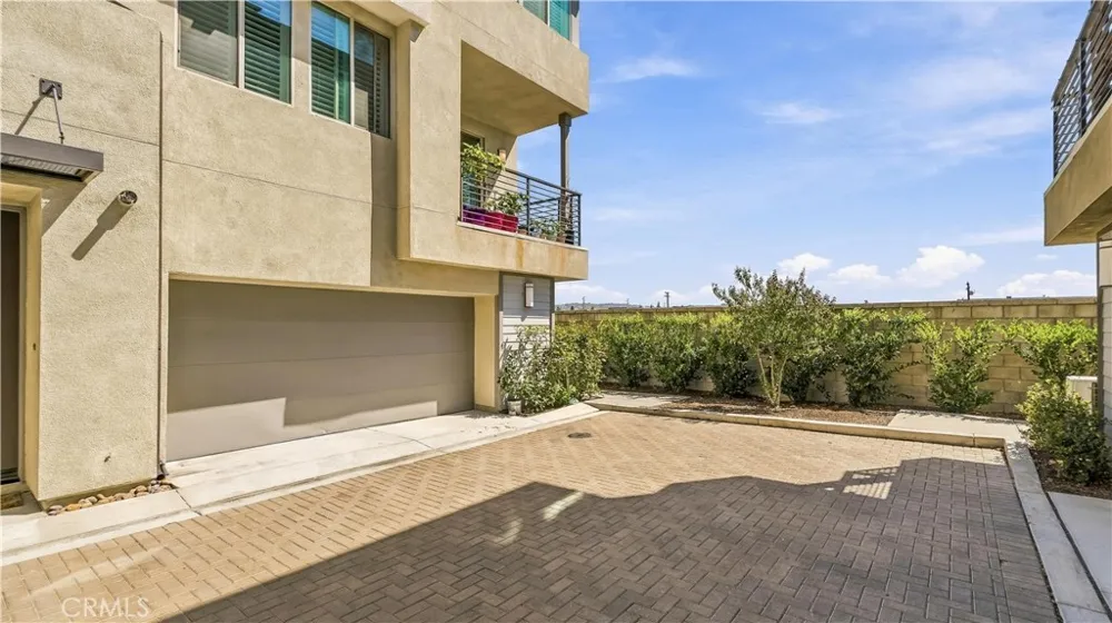 1570 Topeka Avenue #8 Placentia, CA 92870