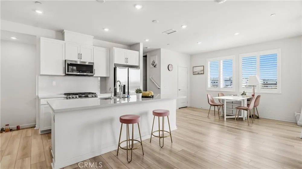 1570 Topeka Avenue #8 Placentia, CA 92870