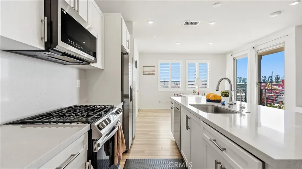 1570 Topeka Avenue #8 Placentia, CA 92870