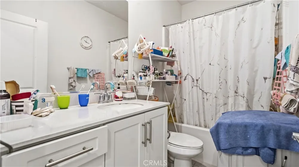 1570 Topeka Avenue #8 Placentia, CA 92870