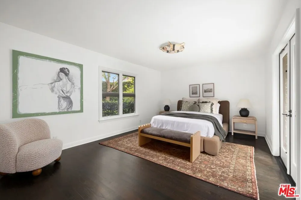 13574 D'Este Drive Pacific Palisades, CA 90272