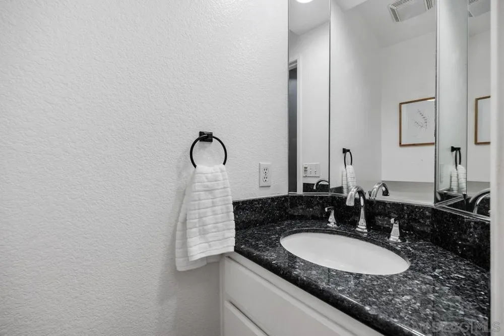10875 Caminito Arcada San Diego, CA 92131