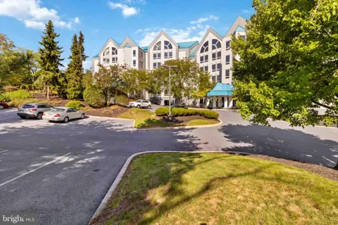 1140 WATERFORD