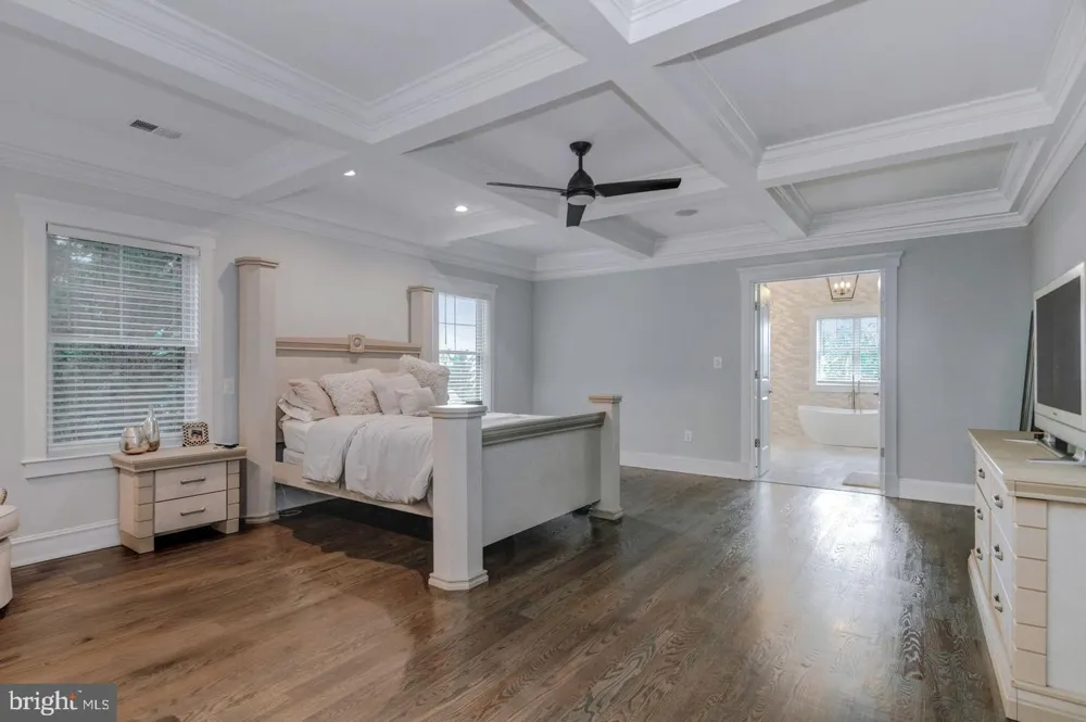 10704 WARWICK AVENUE #A Fairfax, VA 22030
